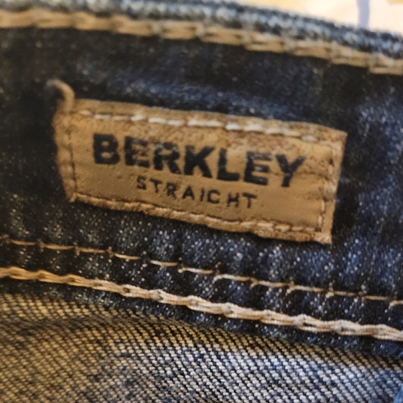 Silver Jeans - Picture 4 of 4